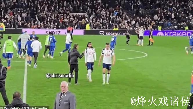 热刺矛盾再起!斯彭斯怒批弗兰克,二次决裂引发热议 热刺矛盾再起!斯彭斯怒批弗兰克,二次决裂引发热议